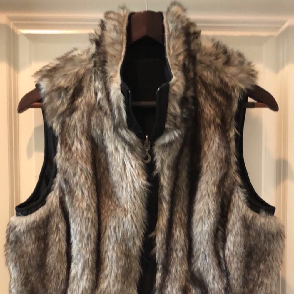 Reversible Ariat Vest Sz M
